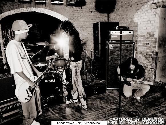 POZE... - punetzi toate pozele bestiale cu idolii nostri - Just Our Favourite Band