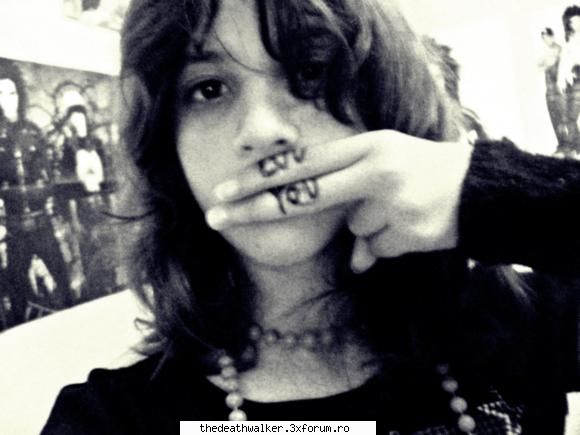 Pictures wiTH us.. - Sa clarificam ceva ~MaKe SoMe NoIsE~=*Rose From - Totul Despre Noi